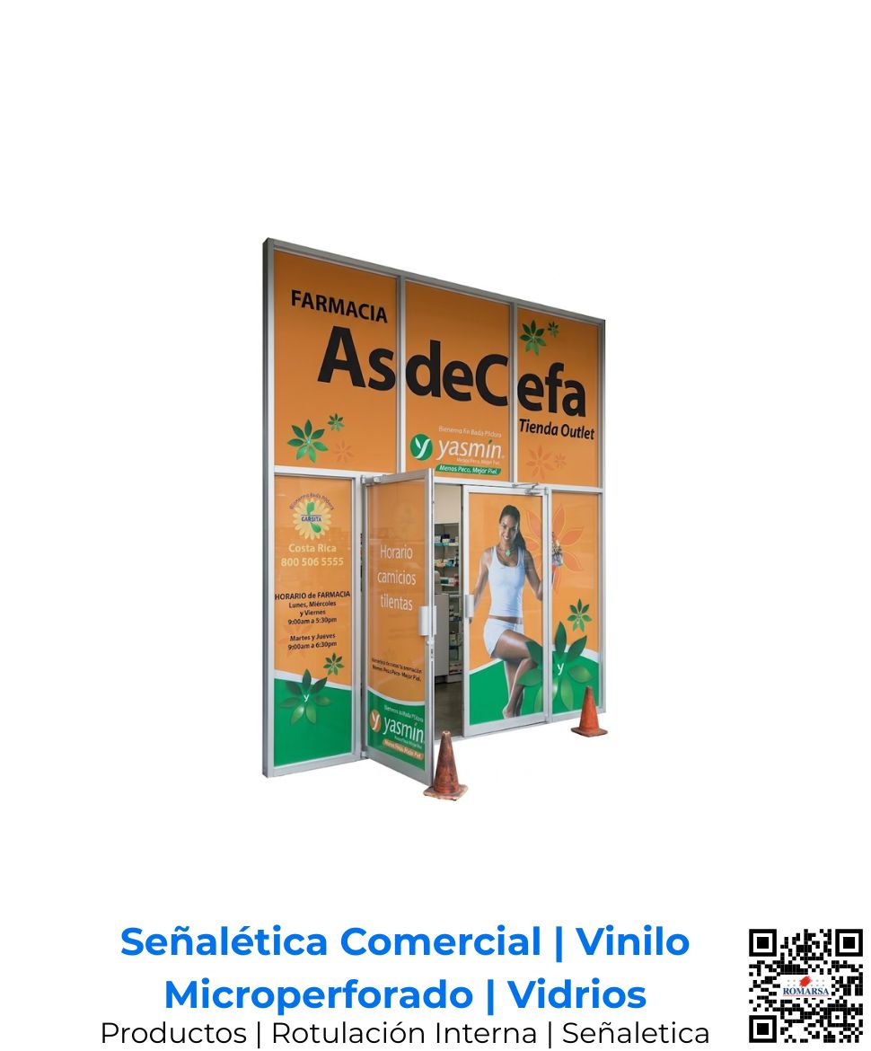 Rotulación interior y señalética comercial con vinilo microperforado de alta definición para fachada de Farmacia As de Cefa; soluciones de comunicación visual especializadas para locales comerciales en San José, Costa Rica y Centroamérica.